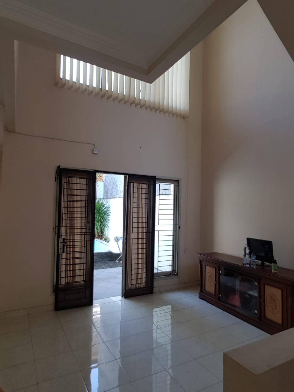 Rumah Dijual Semi Furnished di Cluster Bahama Deltamas